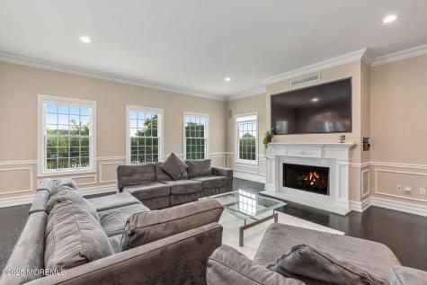 10 Hop Brook Lane Holmdel NJ 07733