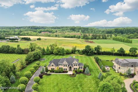 10 Hop Brook Lane Holmdel NJ 07733