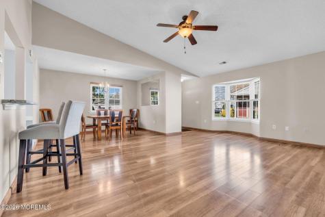 22 Farnworth Close Freehold NJ 07728