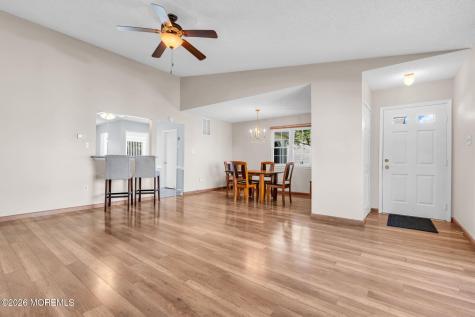 22 Farnworth Close Freehold NJ 07728