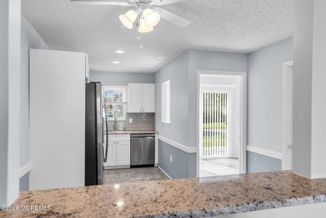 22 Farnworth Close Freehold NJ 07728