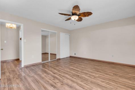 22 Farnworth Close Freehold NJ 07728