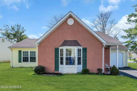 22 Farnworth Close Freehold NJ 07728