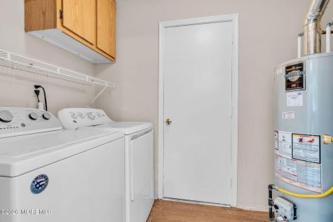 22 Farnworth Close Freehold NJ 07728