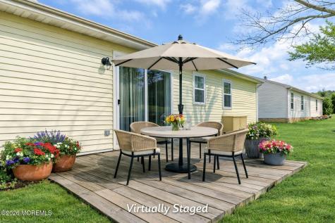 22 Farnworth Close Freehold NJ 07728