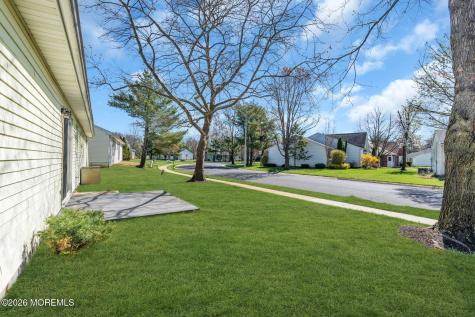 22 Farnworth Close Freehold NJ 07728