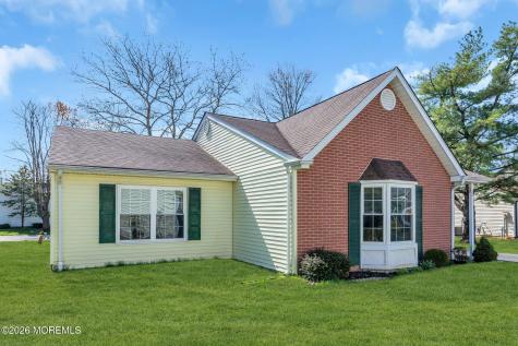 22 Farnworth Close Freehold NJ 07728