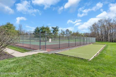 22 Farnworth Close Freehold NJ 07728