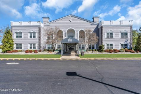 22 Farnworth Close Freehold NJ 07728