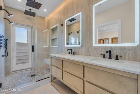 1166 Jennifer Lane Manahawkin NJ 08050