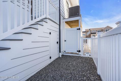 1166 Jennifer Lane Manahawkin NJ 08050