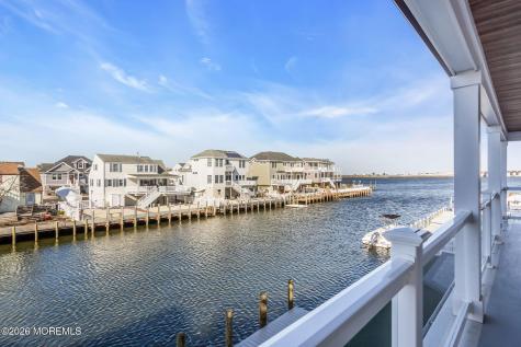1166 Jennifer Lane Manahawkin NJ 08050