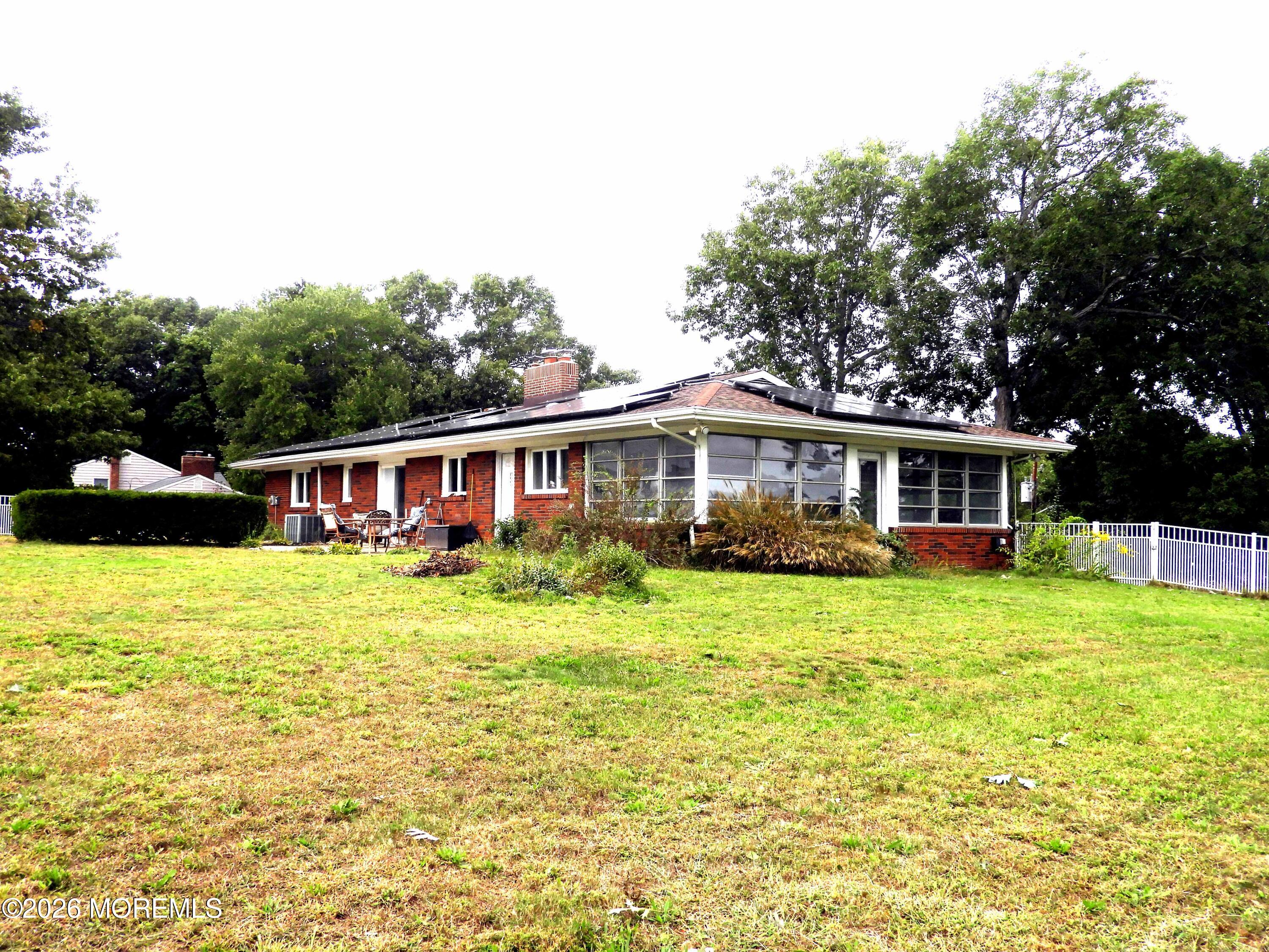 864 Breezy Oaks Drive Toms River NJ 08753