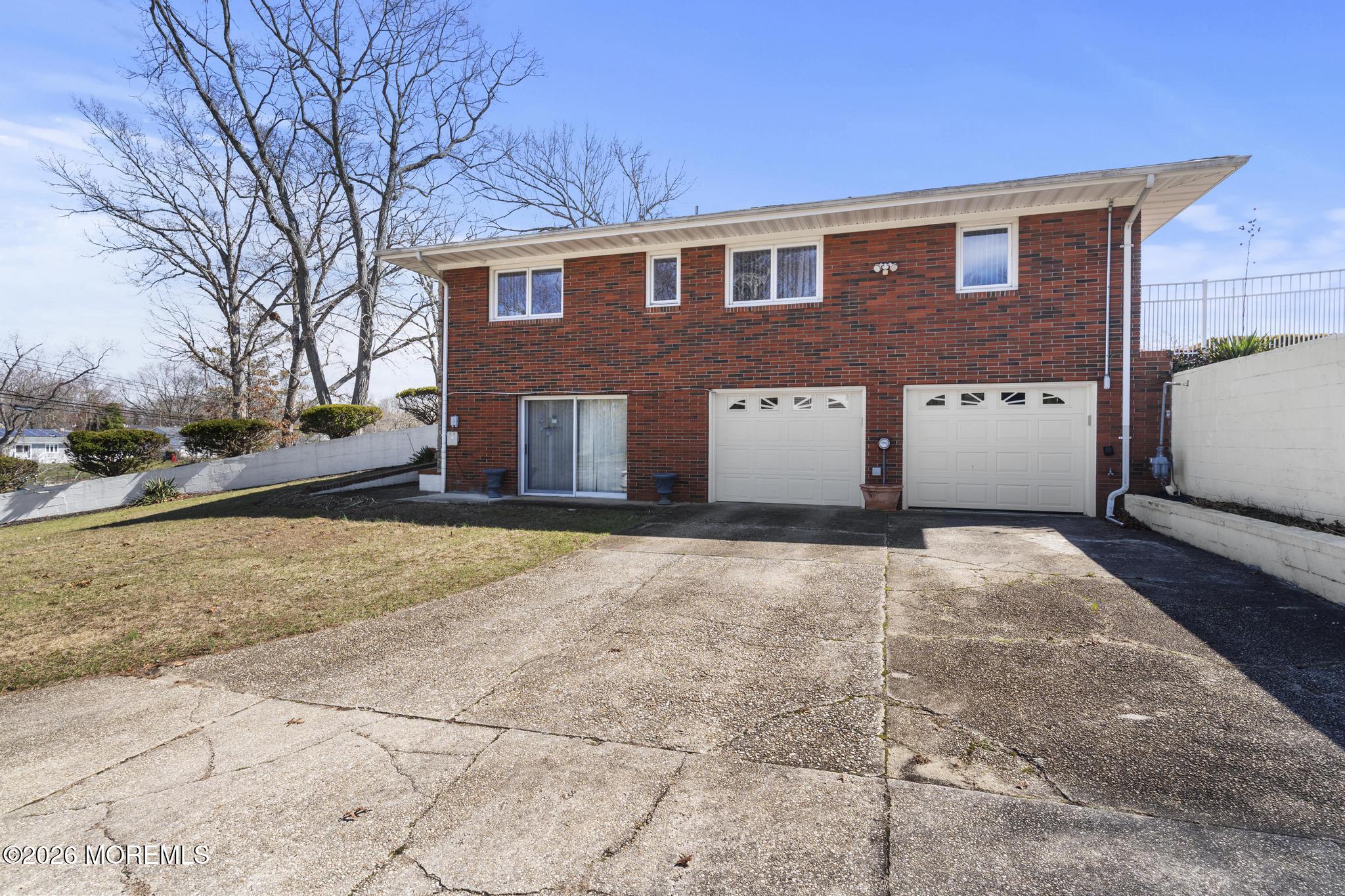 864 Breezy Oaks Drive Toms River NJ 08753