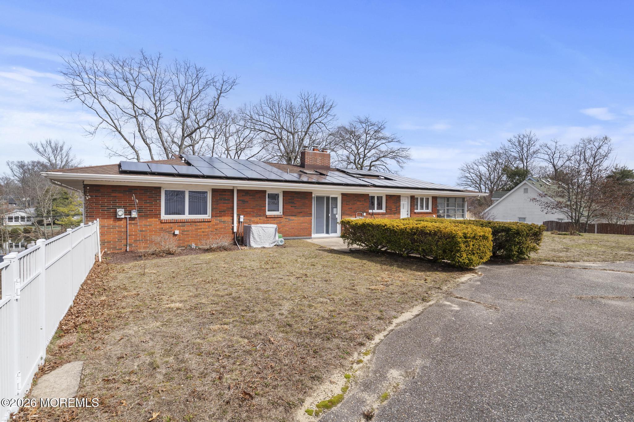 864 Breezy Oaks Drive Toms River NJ 08753