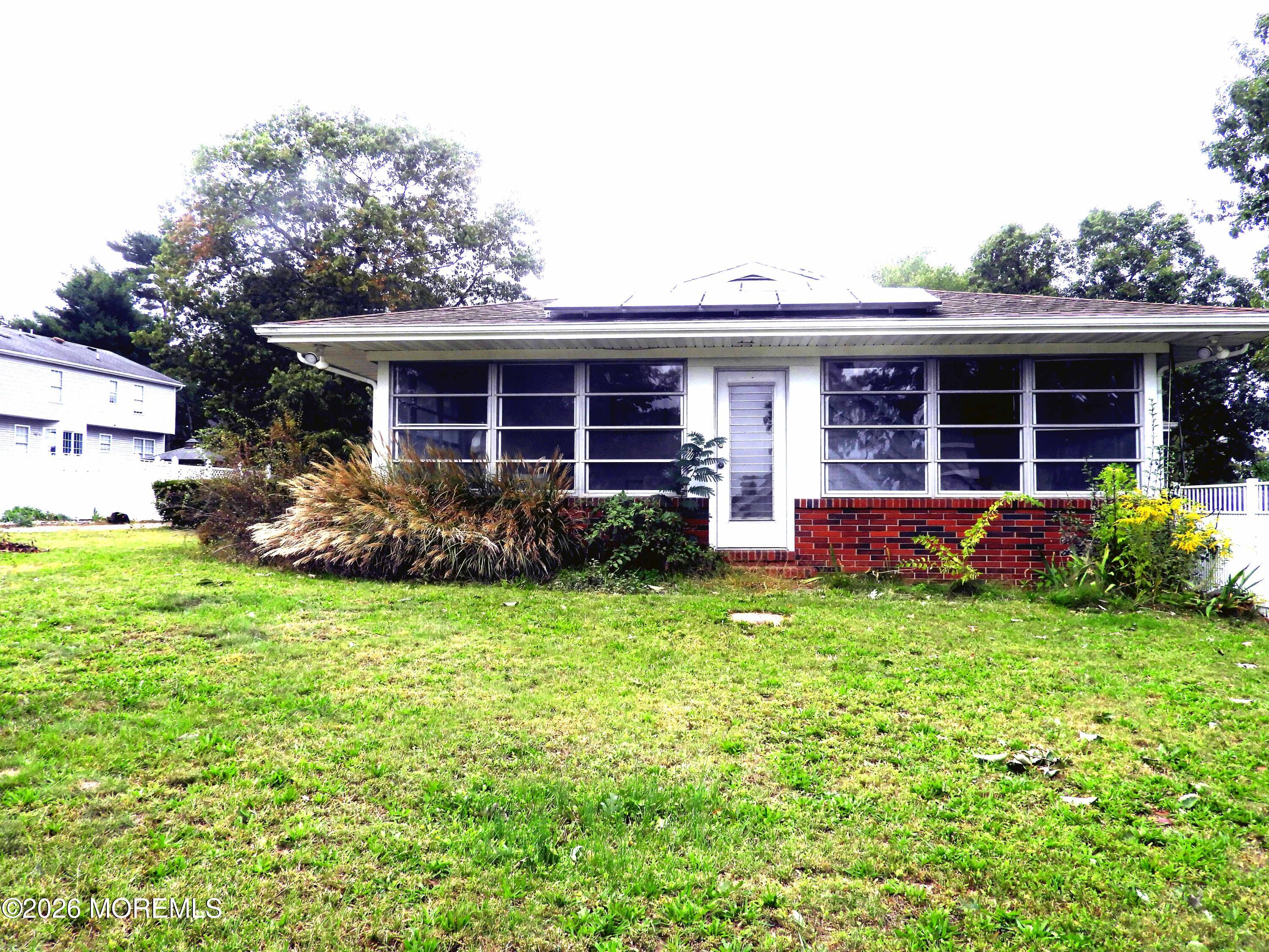 864 Breezy Oaks Drive Toms River NJ 08753