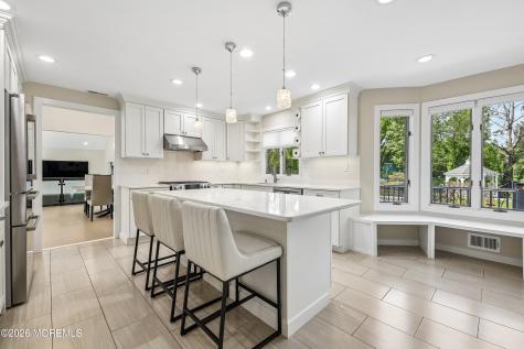 20 Sunrise Circle Holmdel NJ 07733