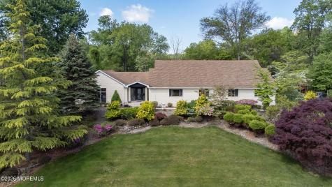 20 Sunrise Circle Holmdel NJ 07733