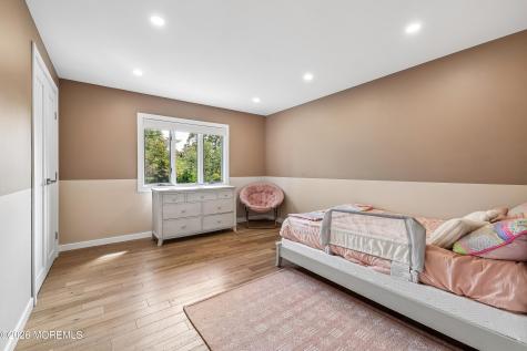 20 Sunrise Circle Holmdel NJ 07733