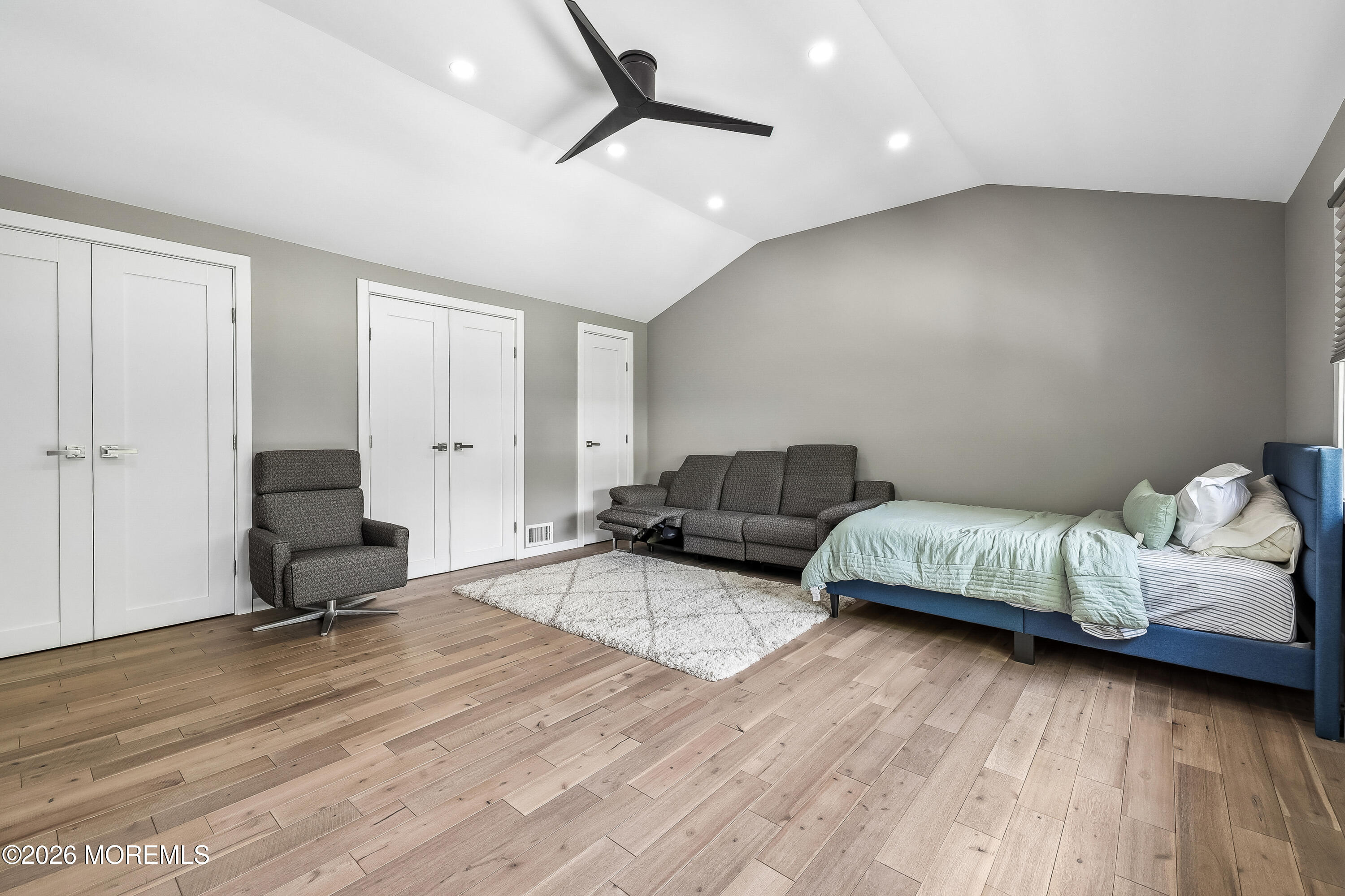 20 Sunrise Circle Holmdel NJ 07733