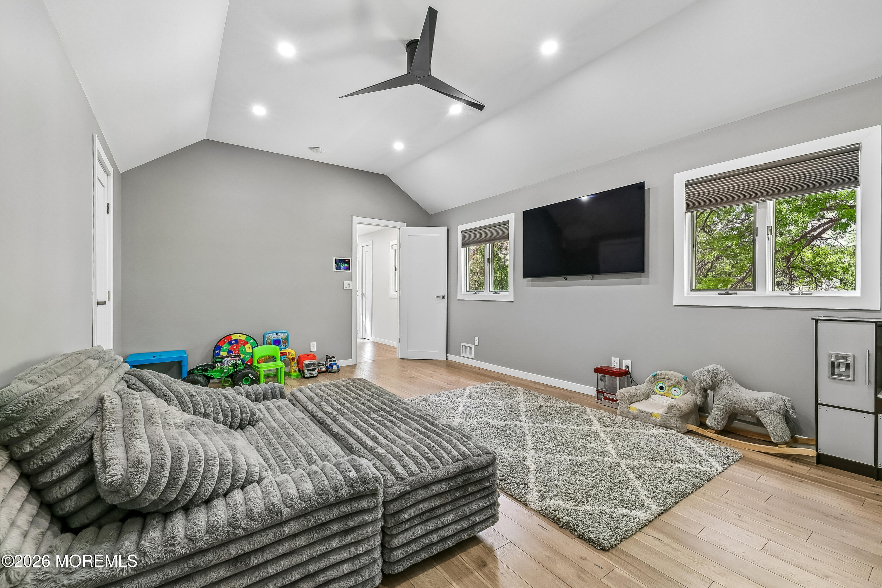 20 Sunrise Circle Holmdel NJ 07733