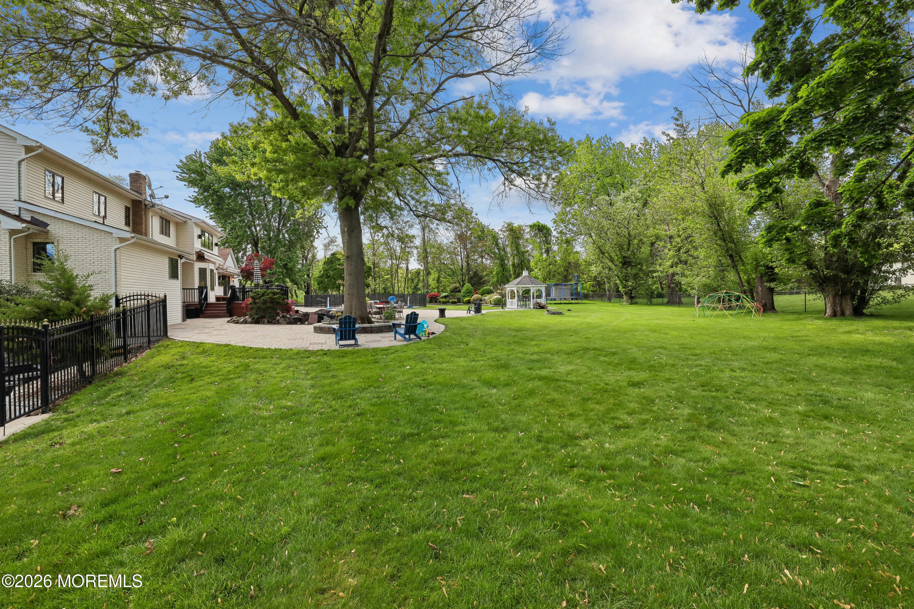 20 Sunrise Circle Holmdel NJ 07733
