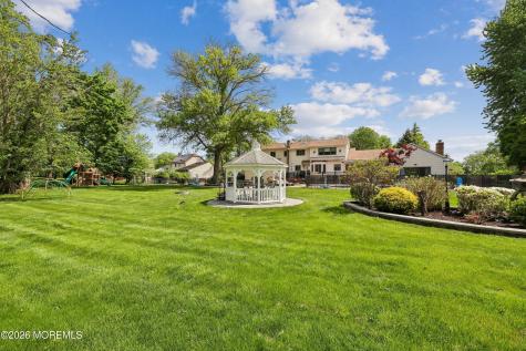 20 Sunrise Circle Holmdel NJ 07733