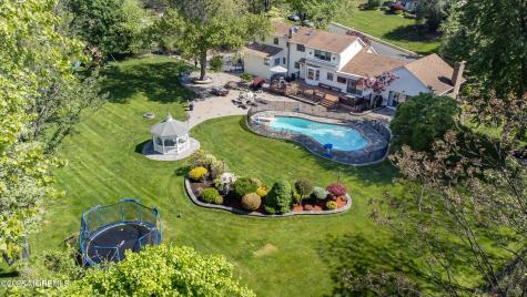20 Sunrise Circle Holmdel NJ 07733