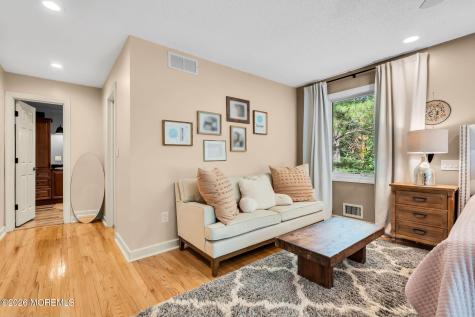 127 Telegraph Hill Road S Holmdel NJ 07733
