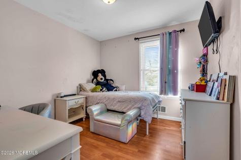 1233 Pacific Avenue Beachwood NJ 08722