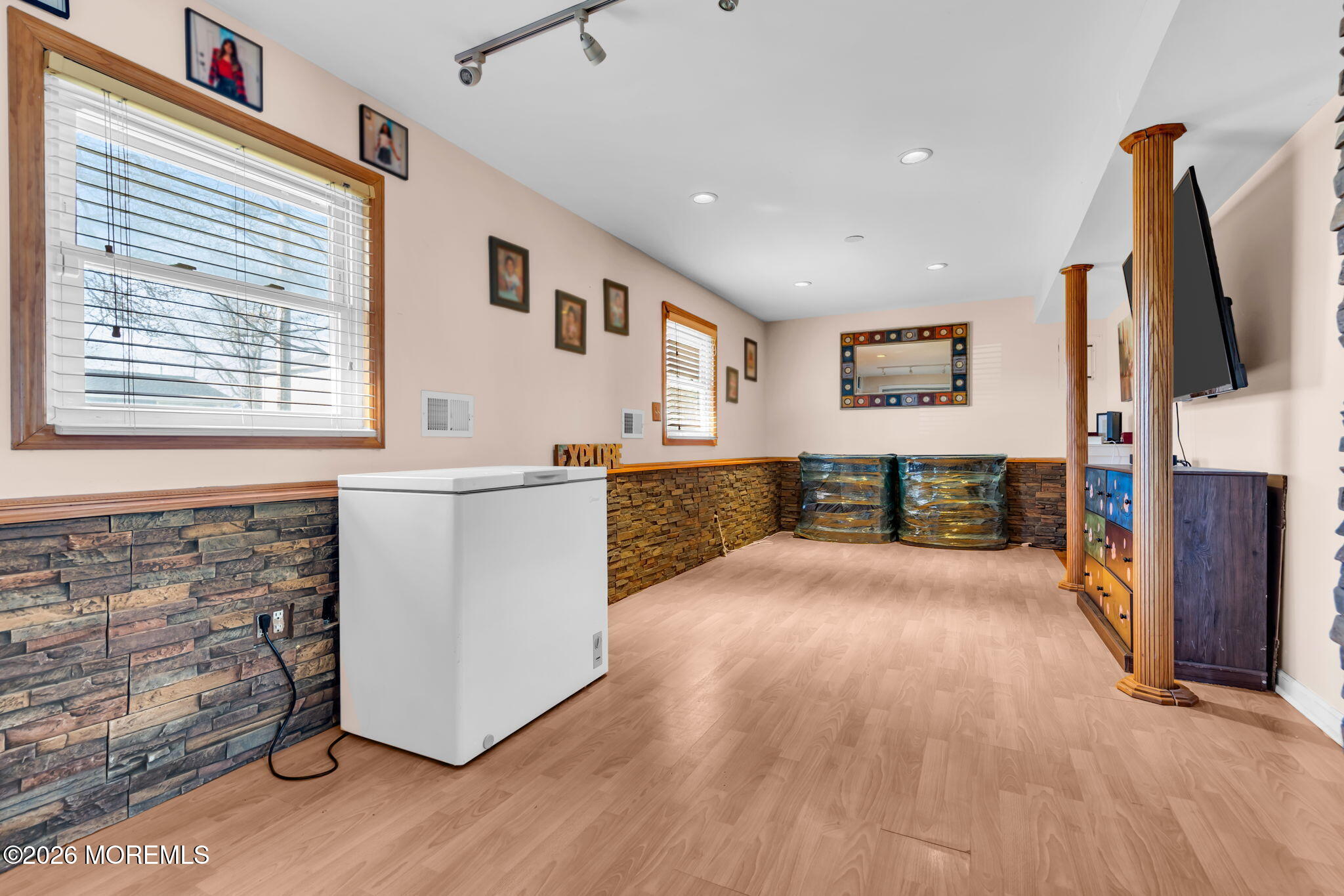 1233 Pacific Avenue Beachwood NJ 08722