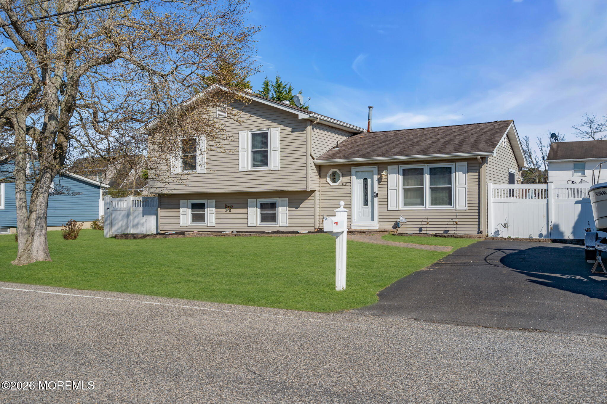 1233 Pacific Avenue Beachwood NJ 08722