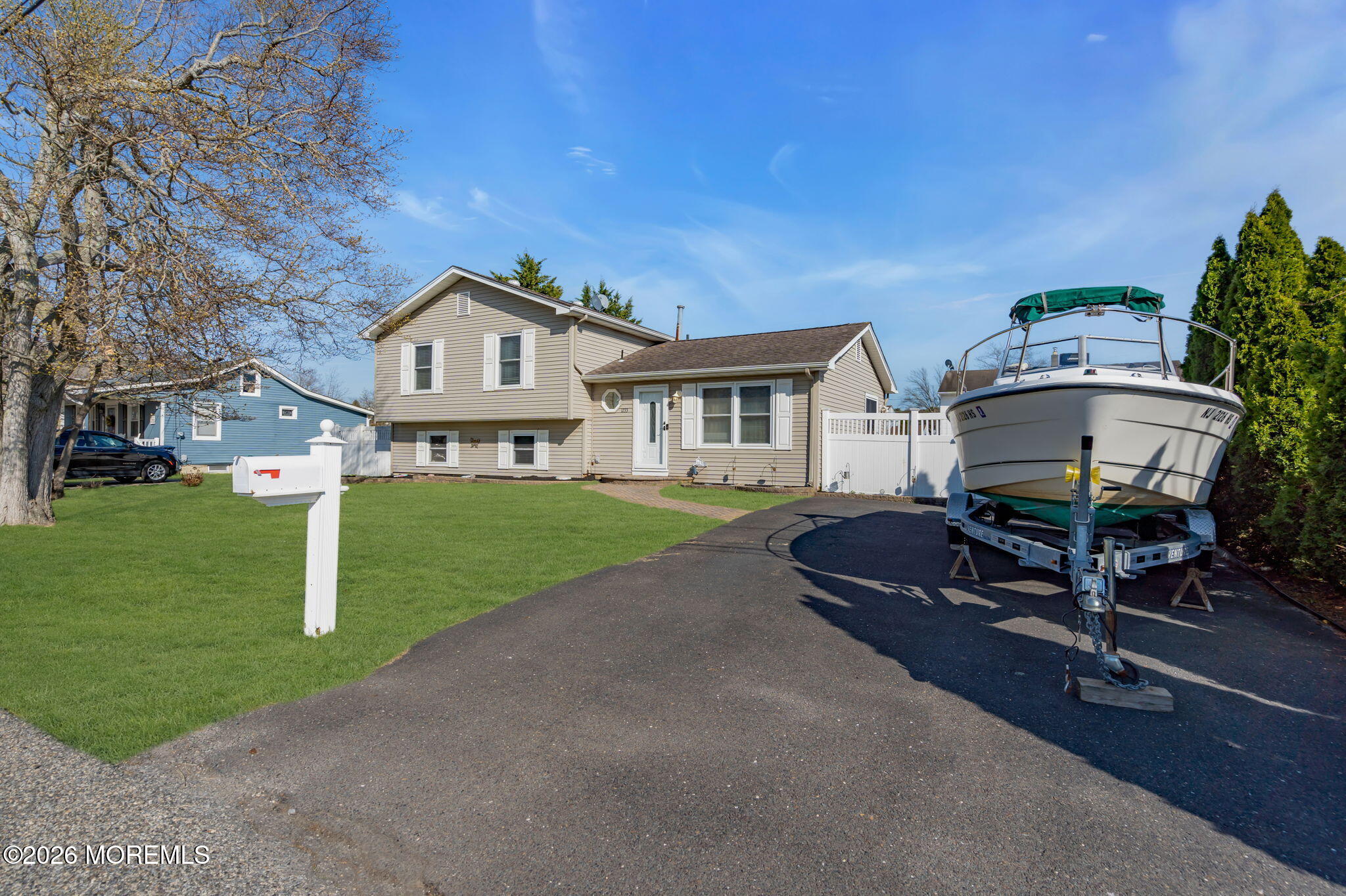 1233 Pacific Avenue Beachwood NJ 08722