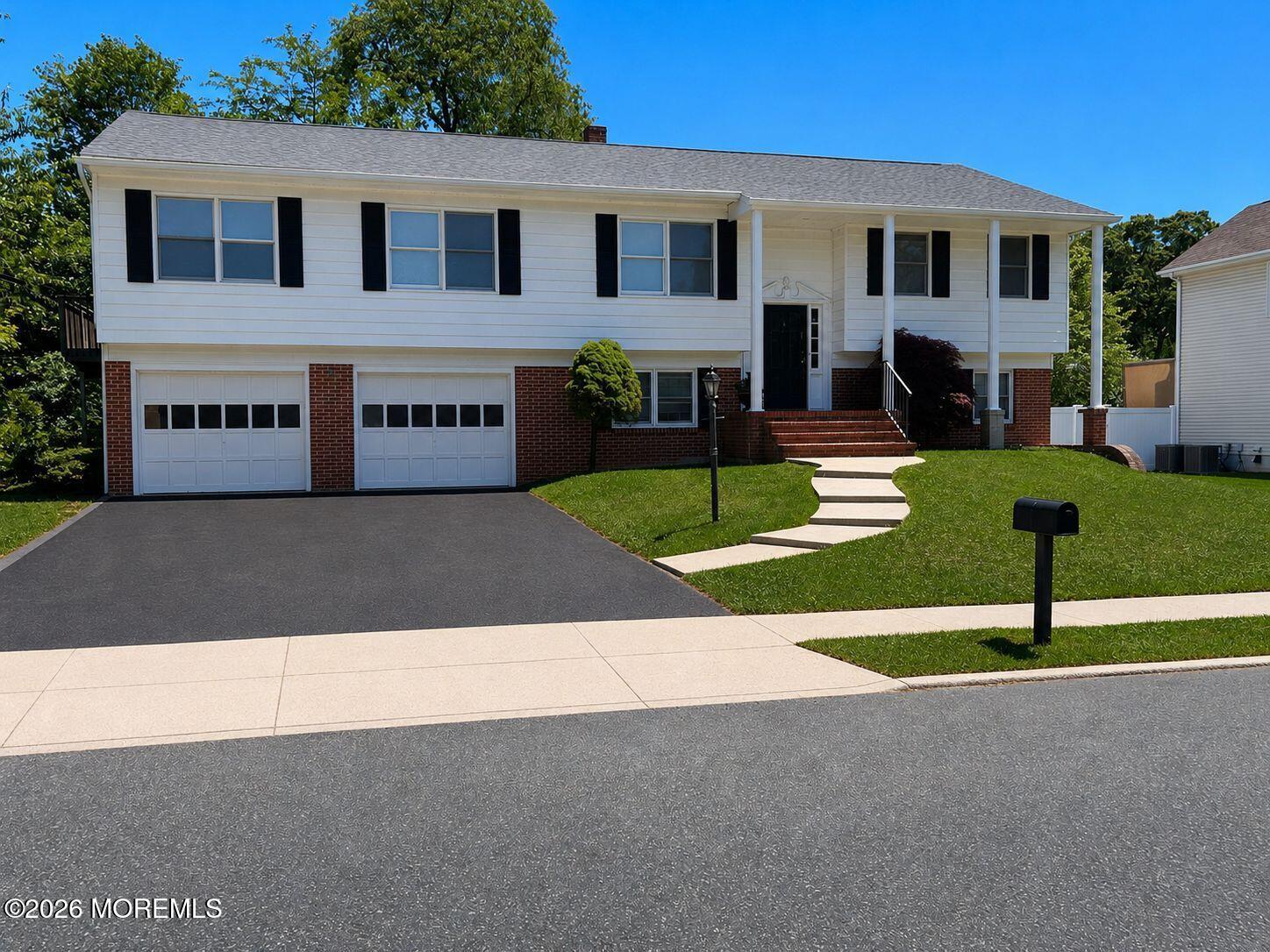 11 Roselle Court Lakewood NJ 08701
