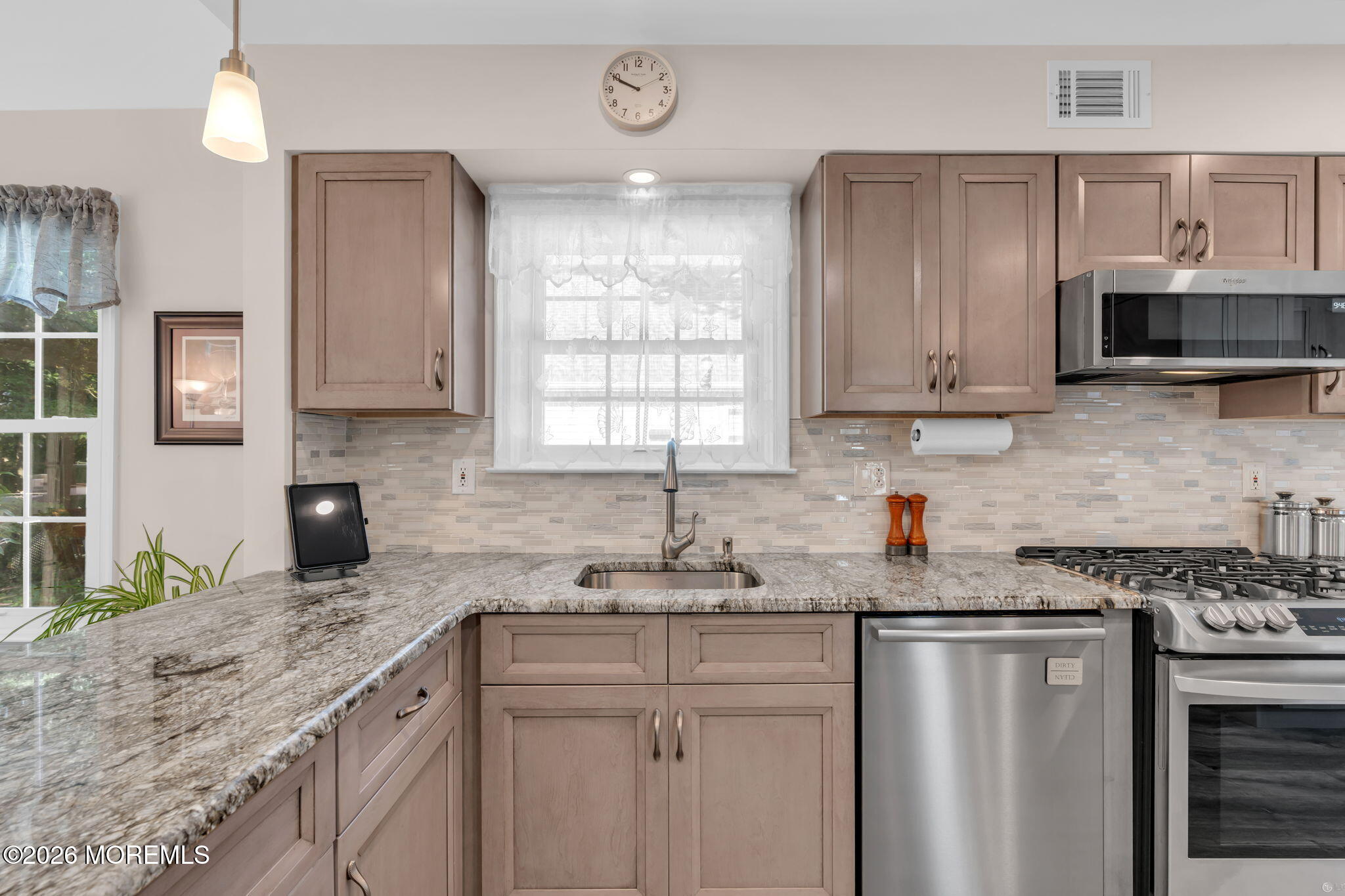 2345 Mount Hood Lane Toms River NJ 08753
