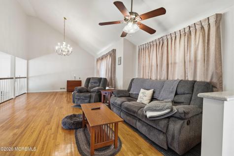 18 Barbara Lane Oakhurst NJ 07755