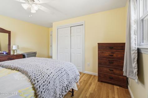 18 Barbara Lane Oakhurst NJ 07755