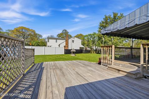 18 Barbara Lane Oakhurst NJ 07755