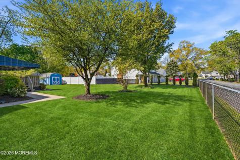 18 Barbara Lane Oakhurst NJ 07755