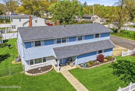18 Barbara Lane Oakhurst NJ 07755
