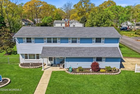 18 Barbara Lane Oakhurst NJ 07755