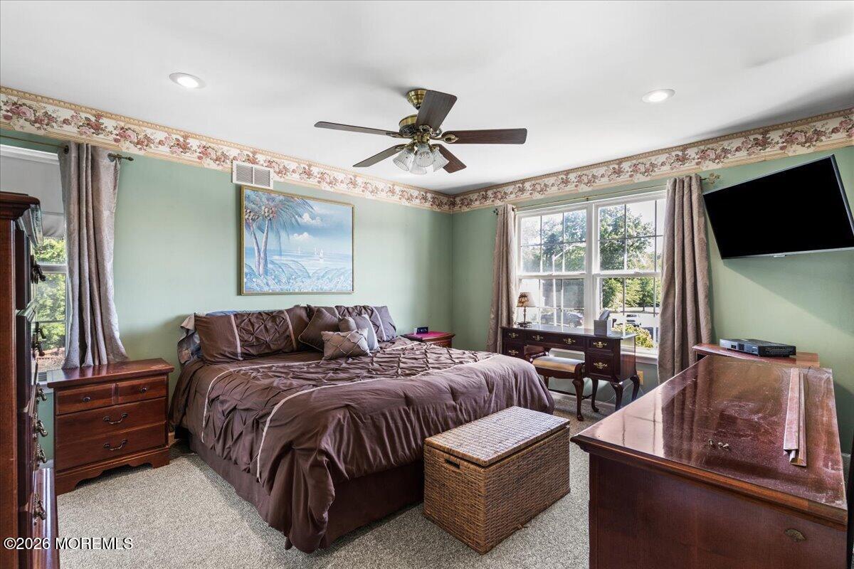 48 Diamond Lane Howell NJ 07731
