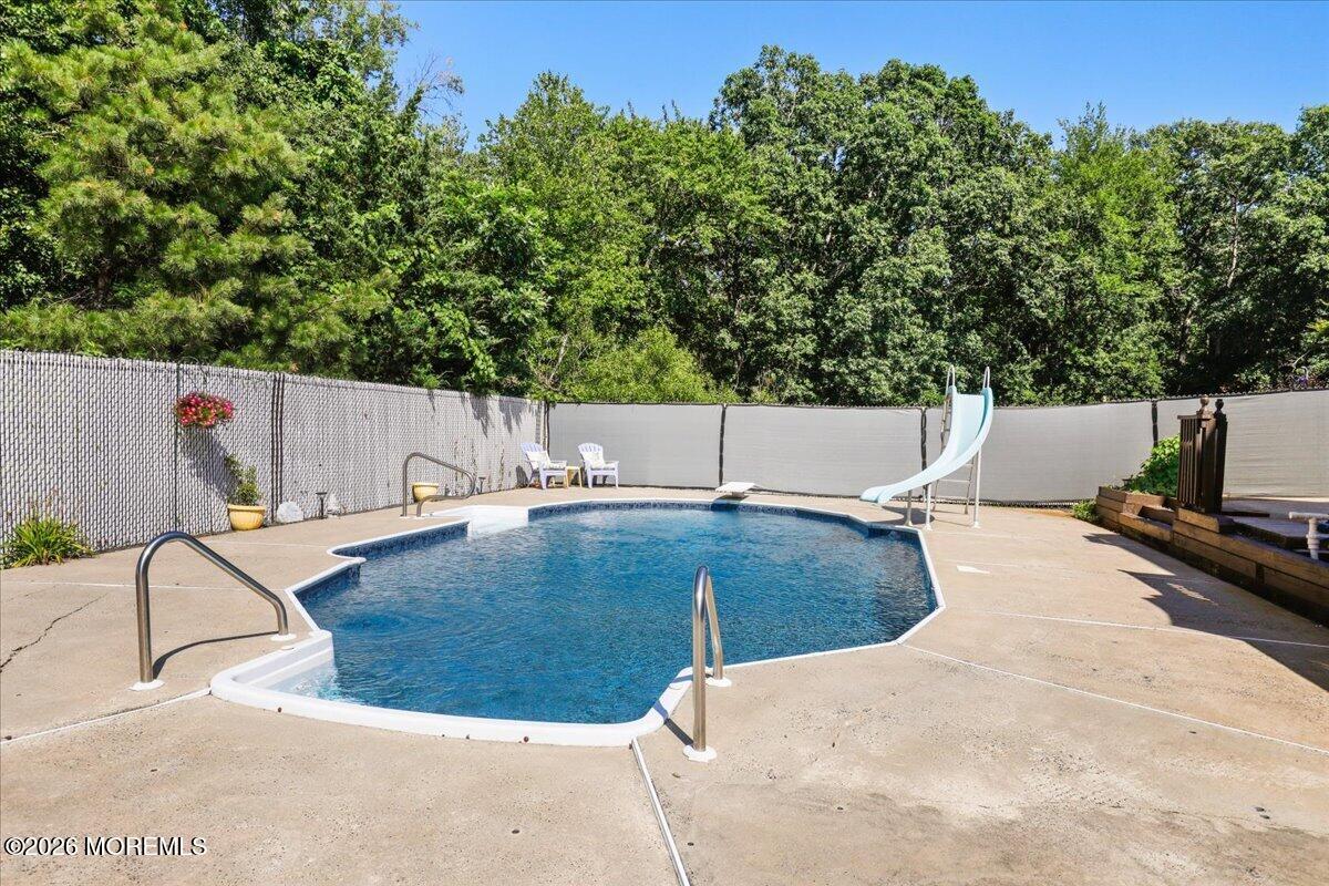 48 Diamond Lane Howell NJ 07731