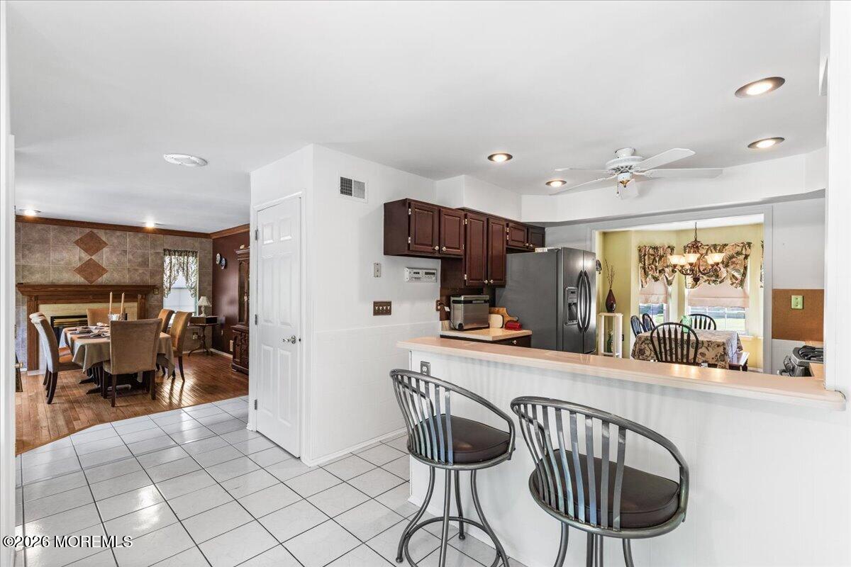 48 Diamond Lane Howell NJ 07731