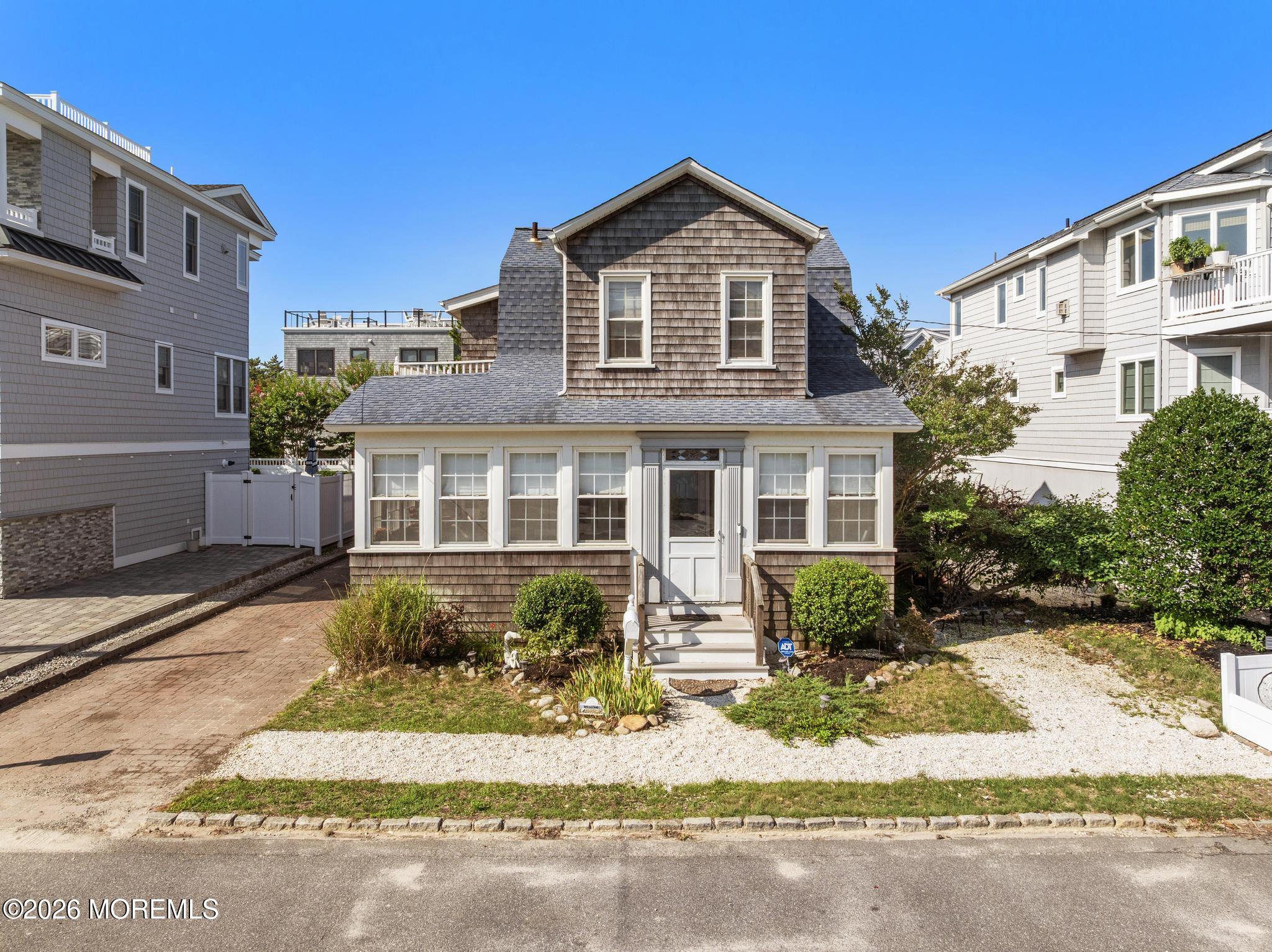 16 N 9th Street Surf City NJ 08008