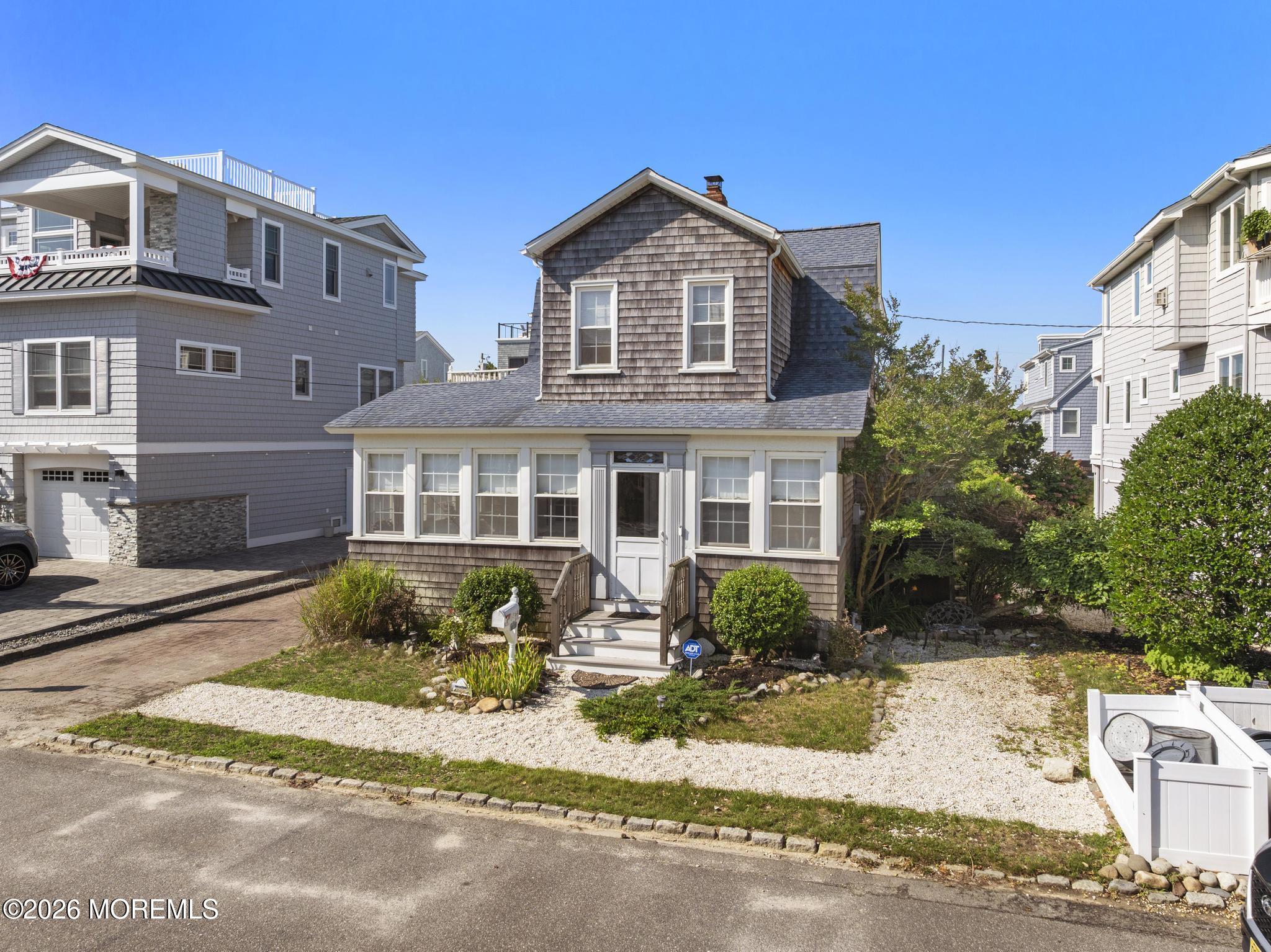16 N 9th Street Surf City NJ 08008