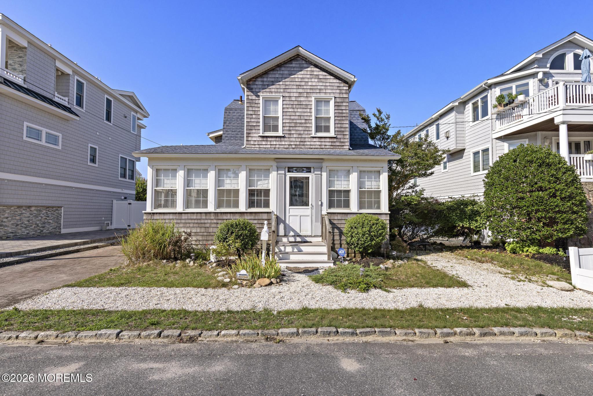 16 N 9th Street Surf City NJ 08008