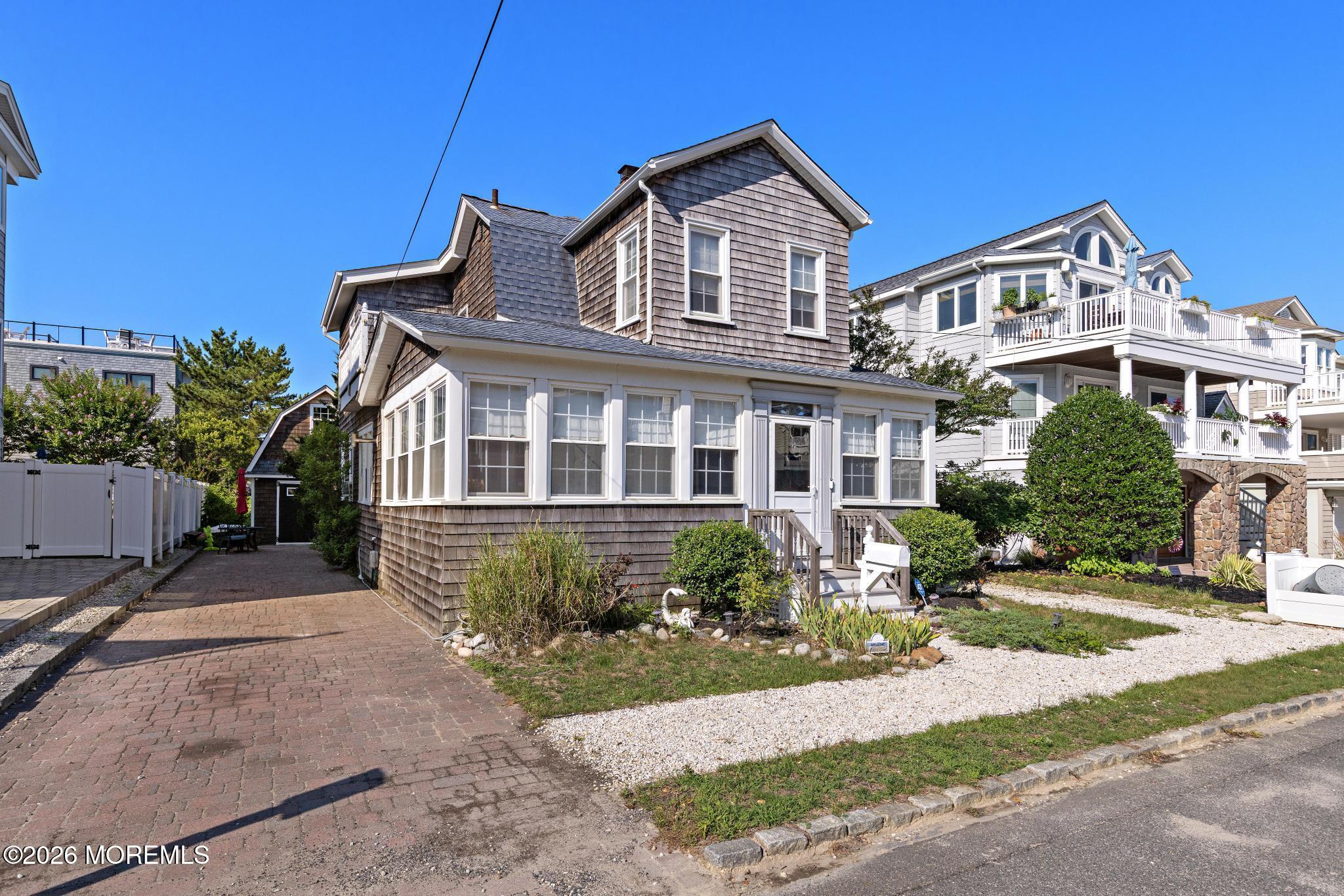 16 N 9th Street Surf City NJ 08008