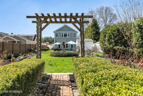 204 Pine Place Red Bank NJ 07701