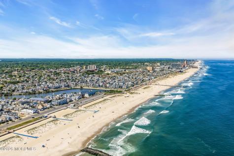 122 Inskip Avenue Ocean Grove NJ 07756